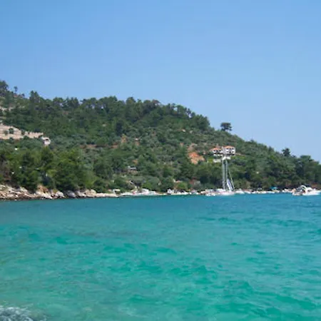 Room In Studio - Hotel Georgia - Spacious And Bright Rooms Near Golden Beach In Thassos Island 招待所 *
