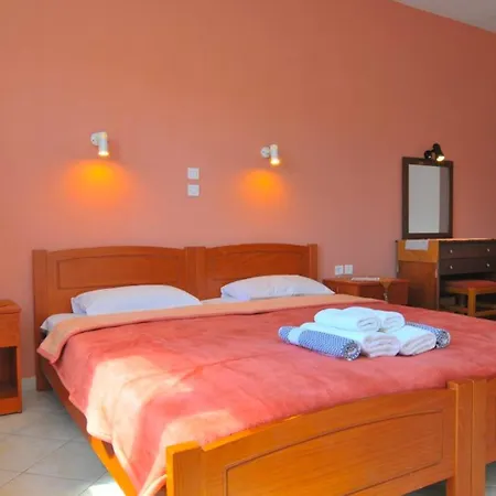 招待所 Room In Studio - Hotel Georgia - Spacious And Bright Rooms Near Golden Beach In Thassos Island 克里斯阿穆迪亚